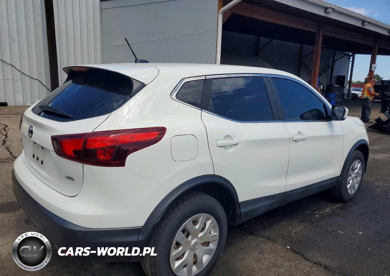 2019 Nissan Rogue Sport S VIN:JN1BJ1CR0KW334831 - 3