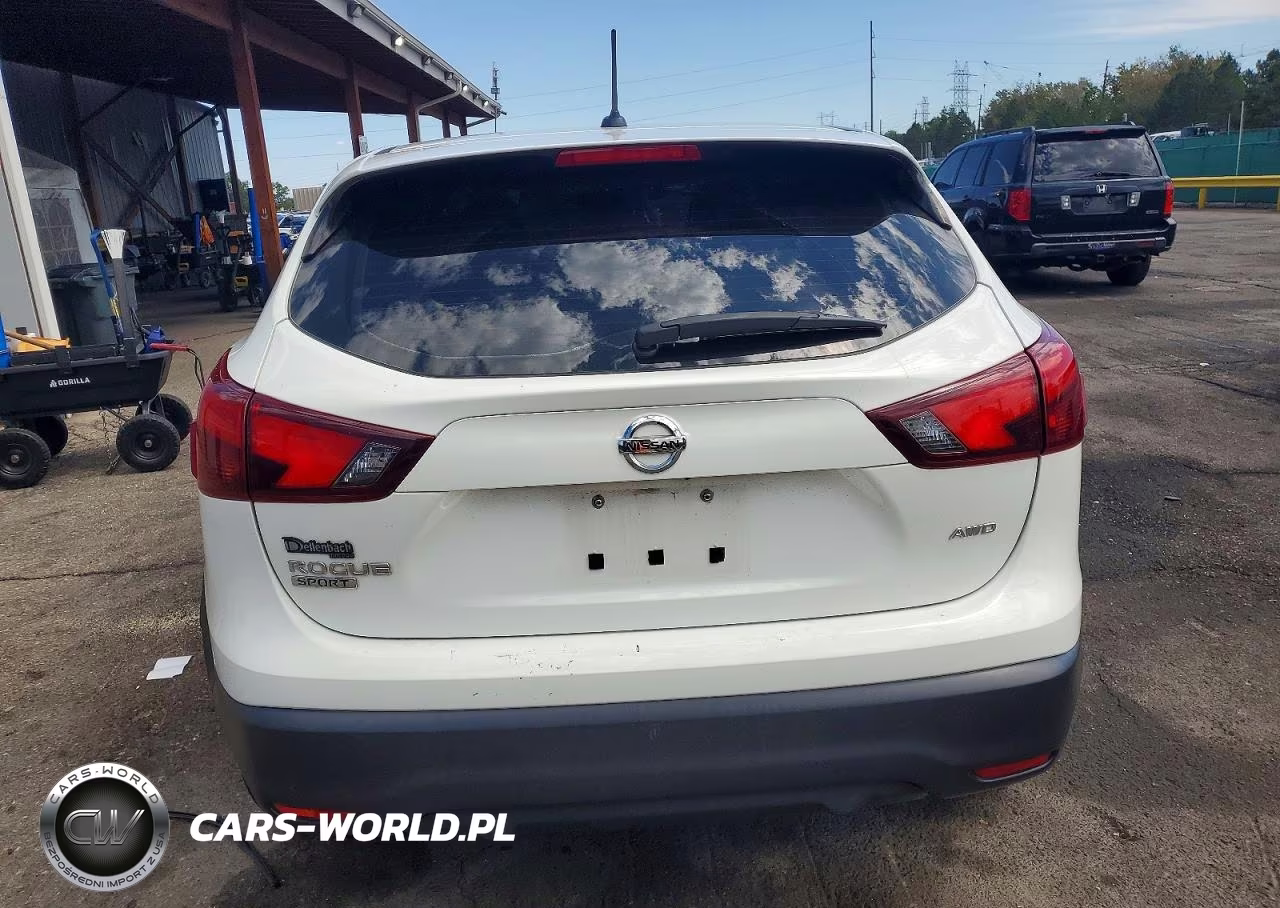 2019 Nissan Rogue Sport S VIN:JN1BJ1CR0KW334831 - 6