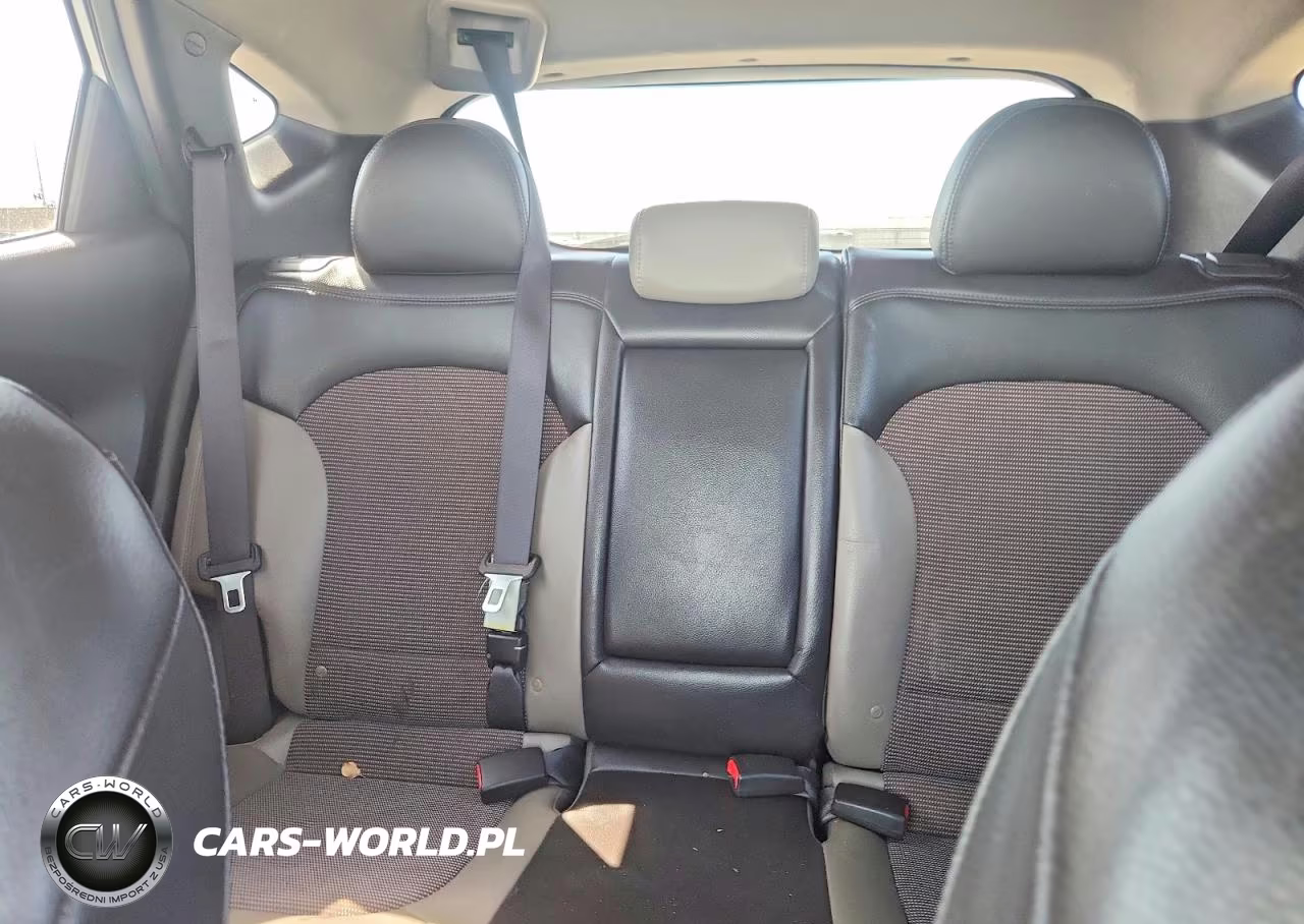 2012 Hyundai Tucson Gls VIN:KM8JUCAC6CU379940 - 10
