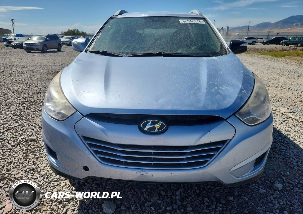 2012 Hyundai Tucson Gls VIN:KM8JUCAC6CU379940 - 5