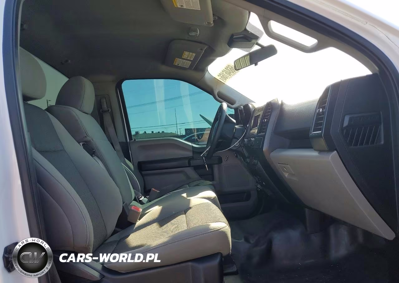 2019 Ford F150 VIN:1FTMF1CB2KKC46512 - 10