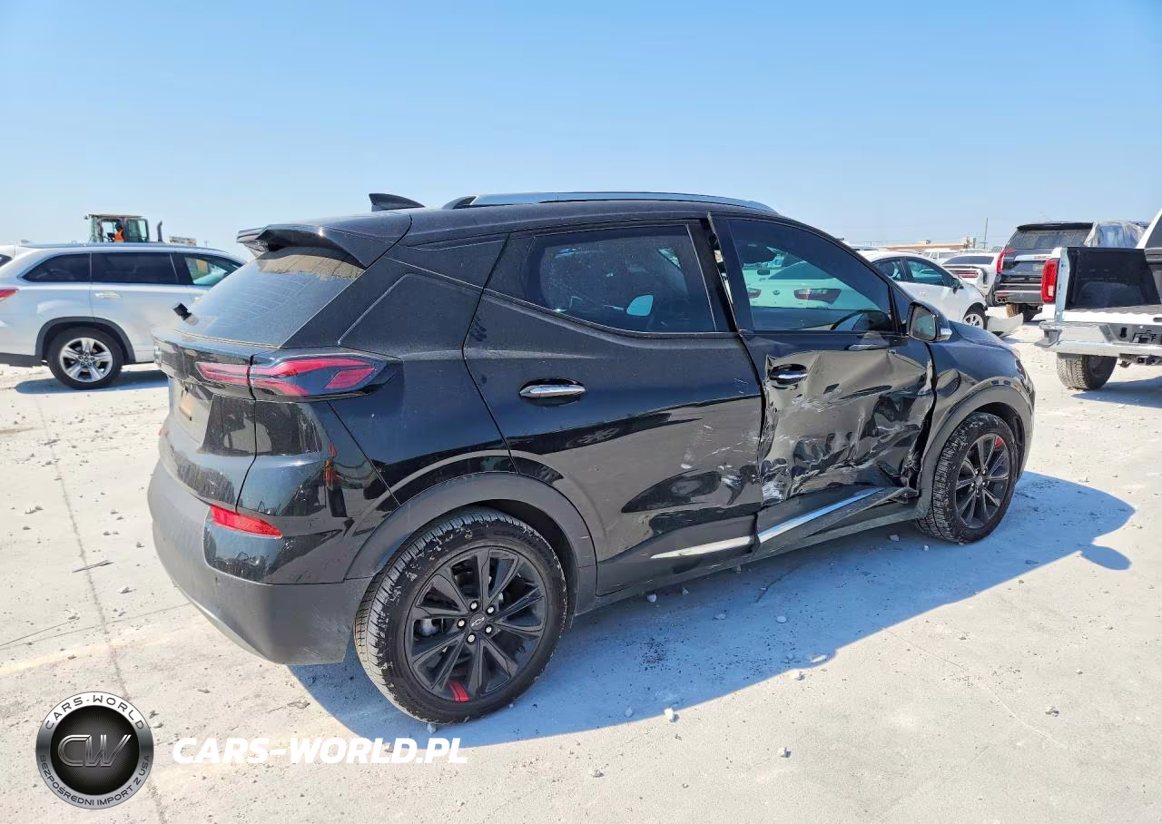 2023 Chevrolet Bolt Euv Premier VIN:1G1FZ6S02P4157749 - 3