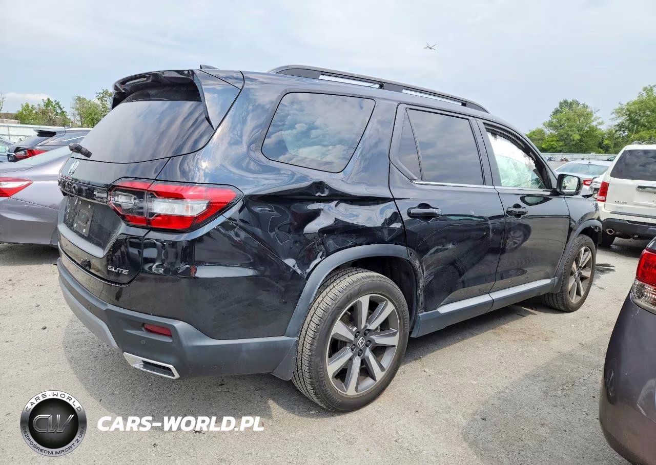 2024 Honda Pilot Elite VIN:5FNYG1H88RB000177 - 3