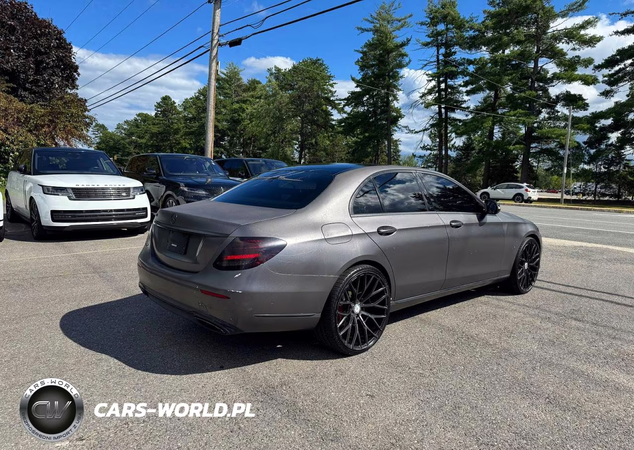 2017 Mercedes-Benz E 300 VIN:WDDZF4JB3HA210133 - 2