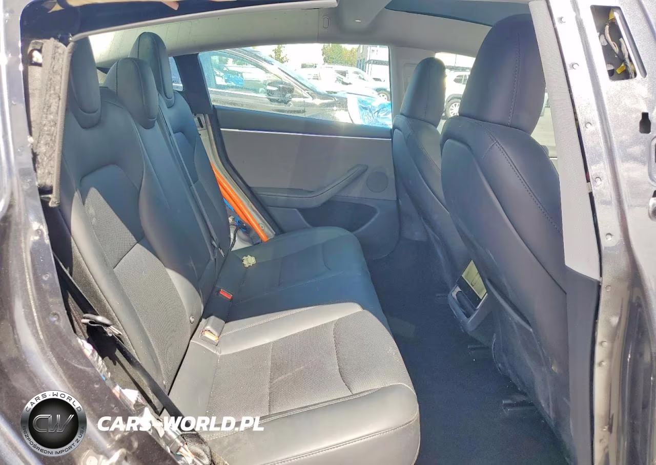 2024 Tesla Model 3 VIN:5YJ3E1EA7RF825621 - 10