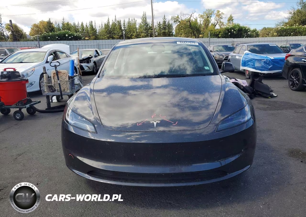 2024 Tesla Model 3 VIN:5YJ3E1EA7RF825621 - 5