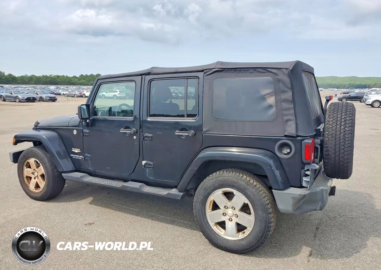 2008 Jeep Wrangler Unlimited Sahara VIN:1J8GA591X8L576086 - 2