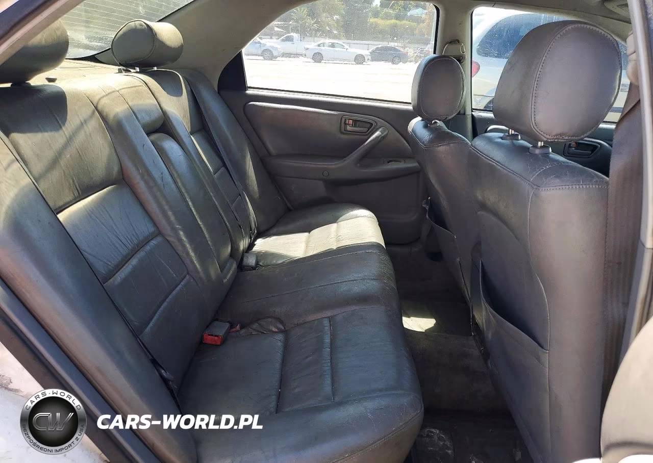 1998 Toyota Camry Le VIN:4T1BG22K4WU858762 - 10