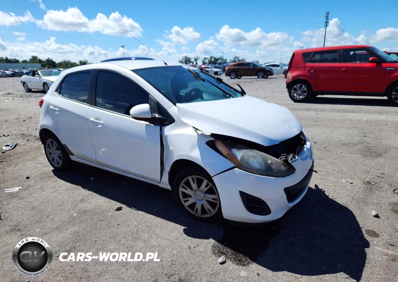 2013 Mazda Mazda2 VIN:JM1DE1KY2D0156056 - 4
