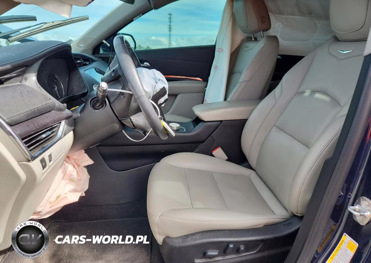 2019 Cadillac Xt4 Luxury VIN:1GYFZBR47KF217296 - 7