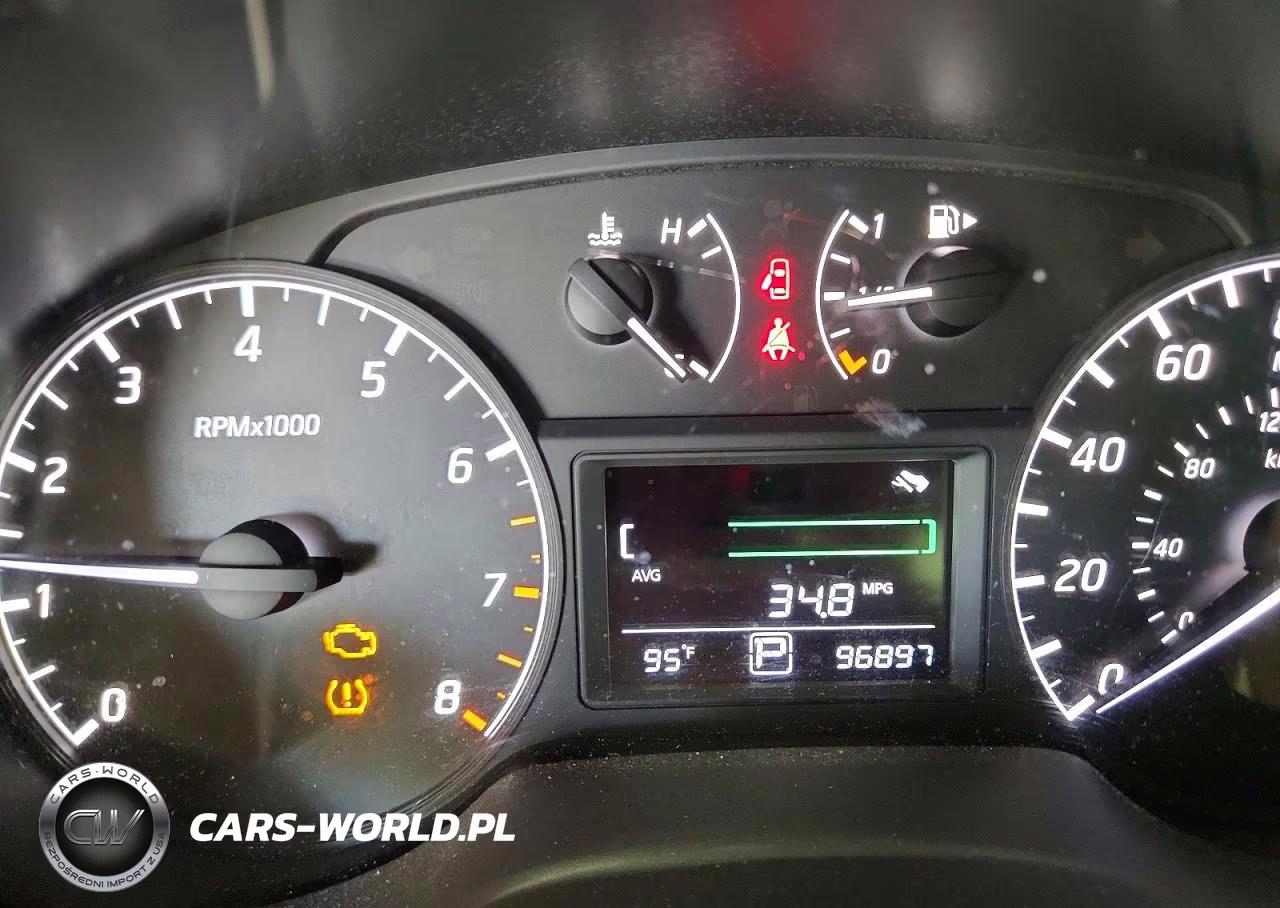 2015 Nissan Sentra S VIN:3N1AB7AP0FY335621 - 9