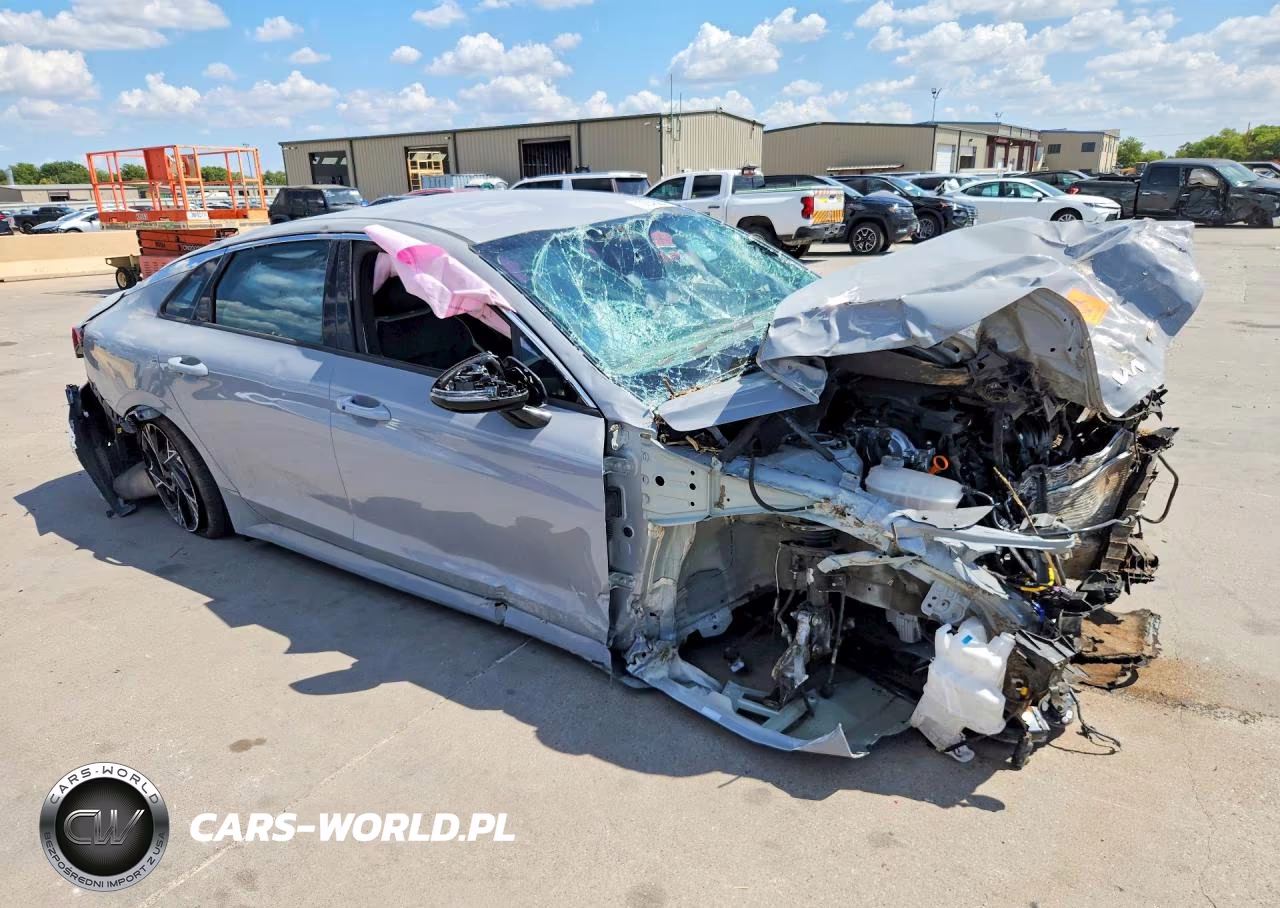 2026 Kia K5 Gt Line VIN:KNAG64J71T5470364 - 4