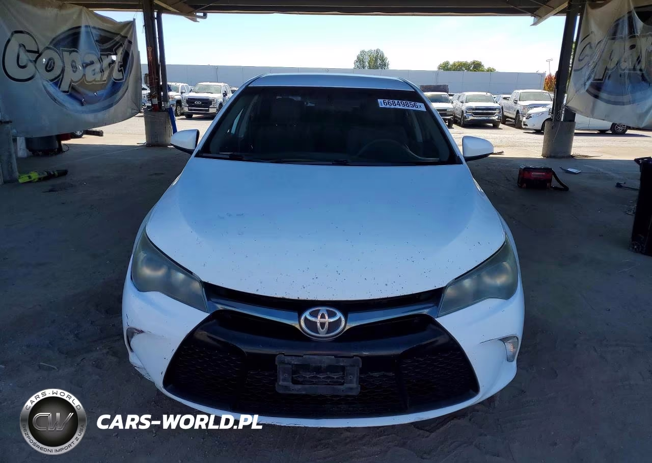 2015 Toyota Camry Se VIN:4T1BF1FK0FU042784 - 5