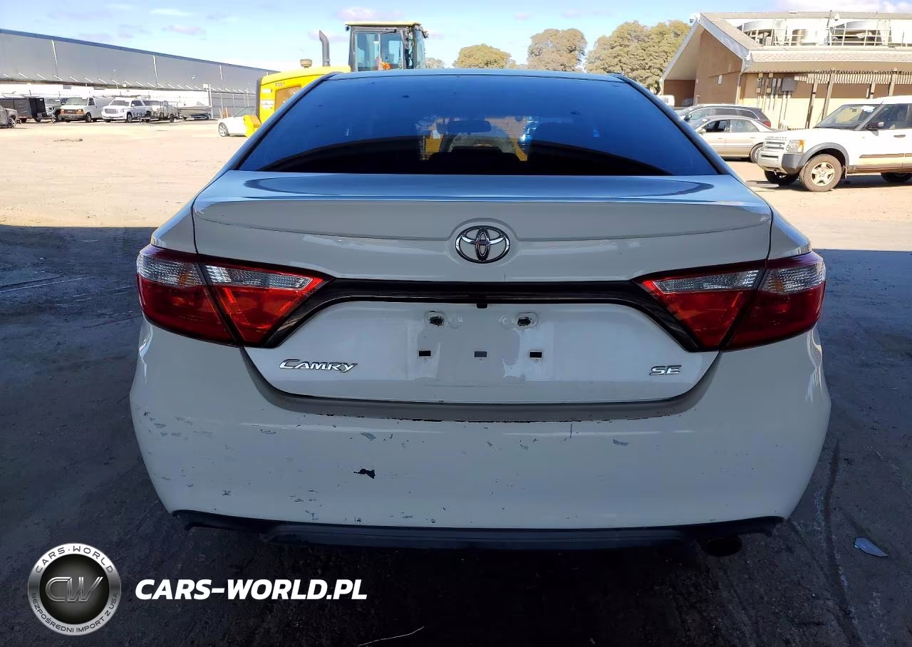 2015 Toyota Camry Se VIN:4T1BF1FK0FU042784 - 6