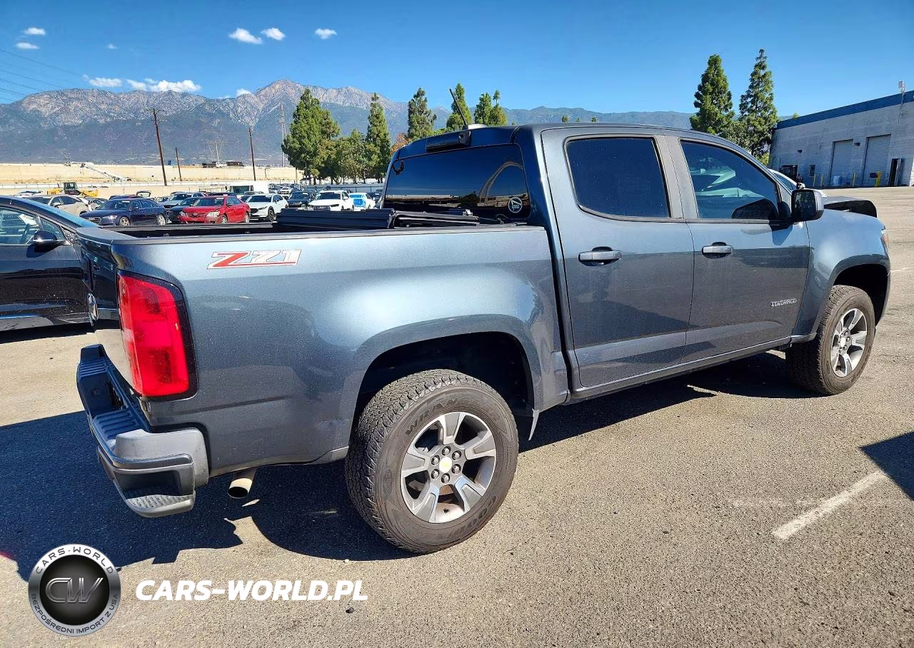 2015 Chevrolet Colorado Z71 VIN:1GCGSCE35F1215499 - 3