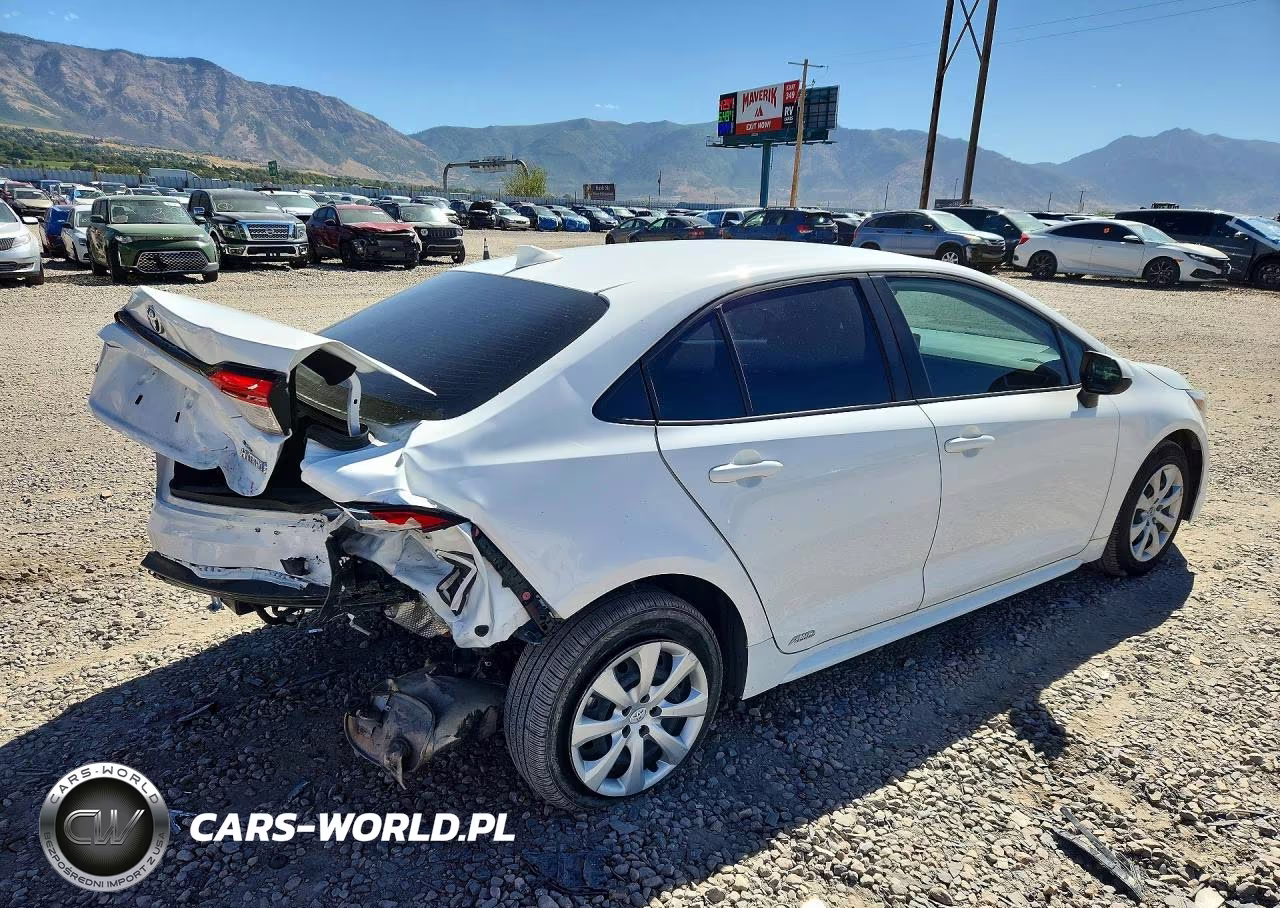 2024 Toyota Corolla Hybrid Le VIN:JTDBDMHE7R3015241 - 3