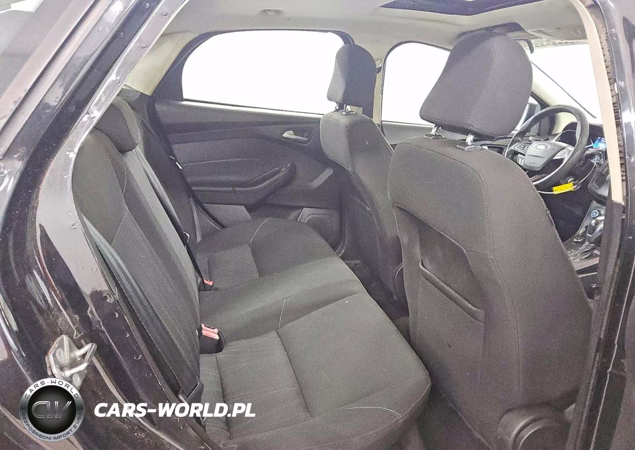 2015 Ford Focus Se VIN:1FADP3F20FL206116 - 10