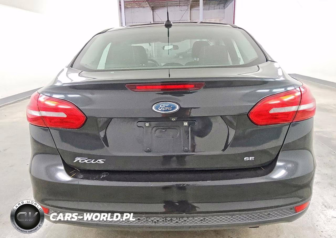 2015 Ford Focus Se VIN:1FADP3F20FL206116 - 6
