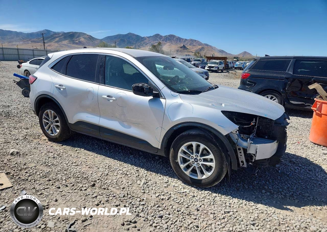 2020 Ford Escape Se VIN:1FMCU9G62LUA84055 - 4