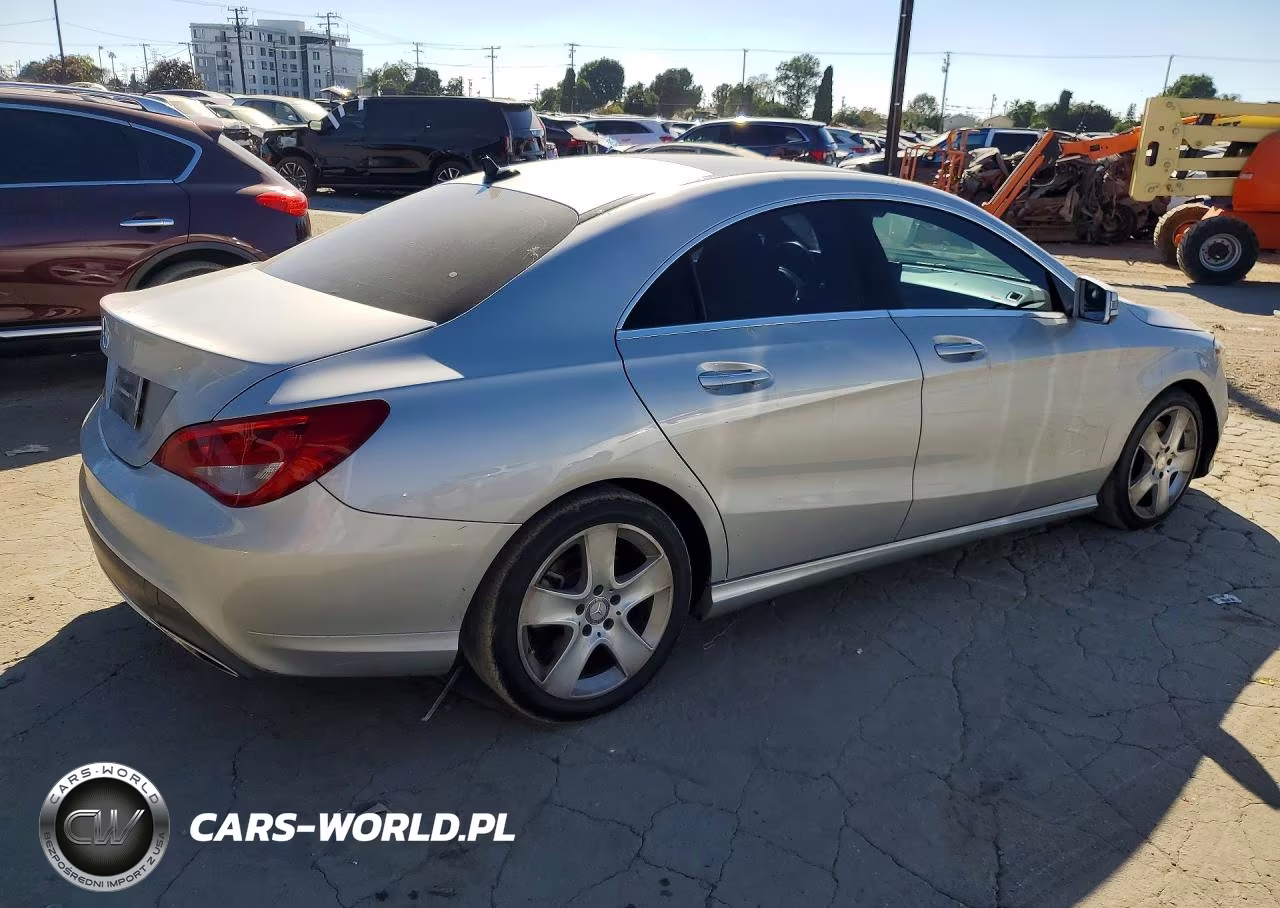 2018 Mercedes-Benz Cla 250 VIN:WDDSJ4EB9JN505648 - 3
