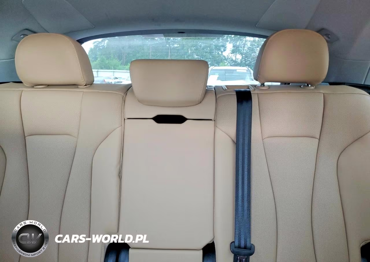 2019 Audi Q8 Prestige VIN:WA1CVAF12KD034581 - 10