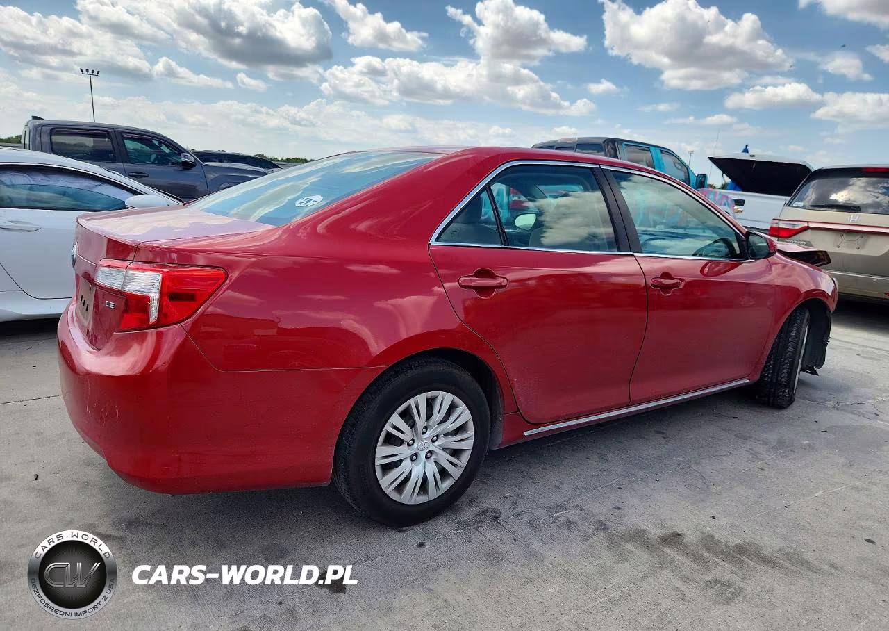 2012 Toyota Camry Le VIN:4T1BF1FKXCU531592 - 3