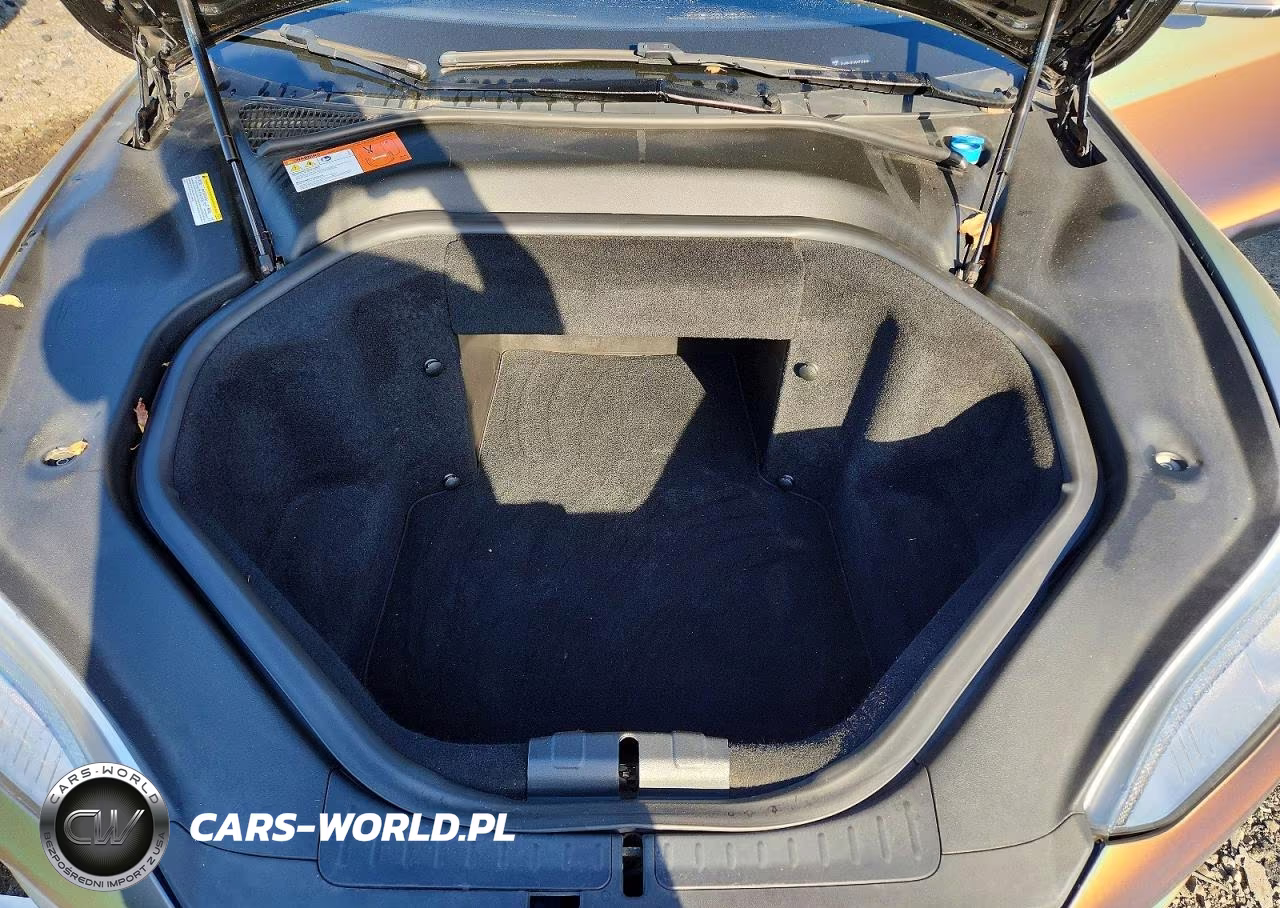 2014 Tesla Model S VIN:5YJSA1S12EFP35699 - 11