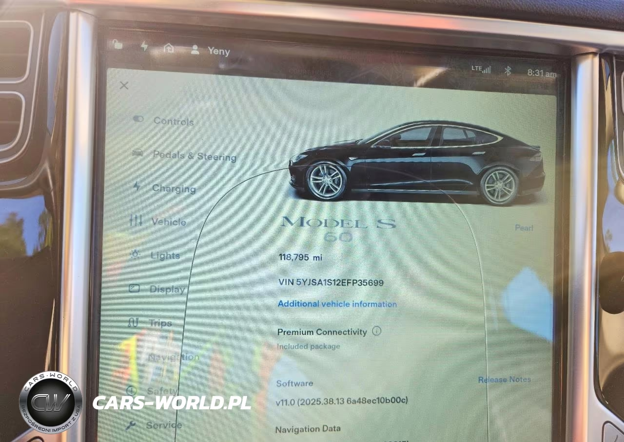 2014 Tesla Model S VIN:5YJSA1S12EFP35699 - 9