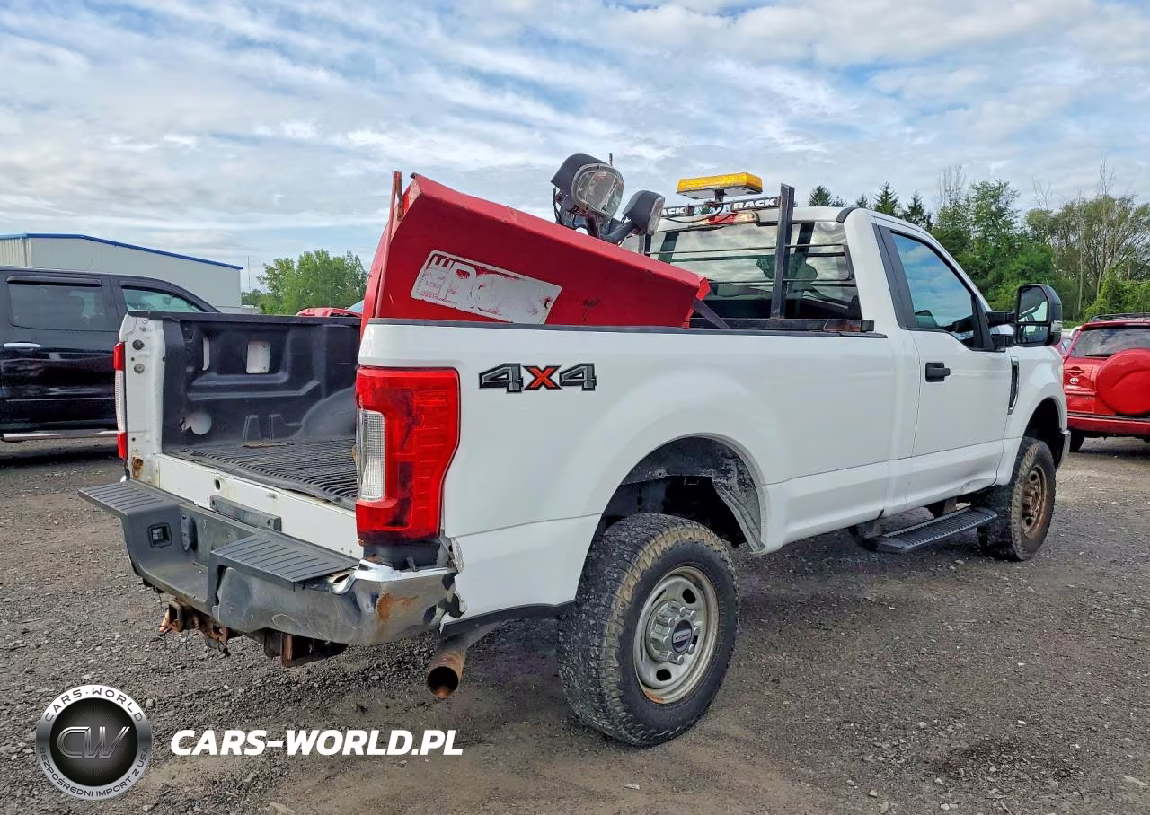2019 Ford F250 Super Duty VIN:1FTBF2B68KEC84410 - 3