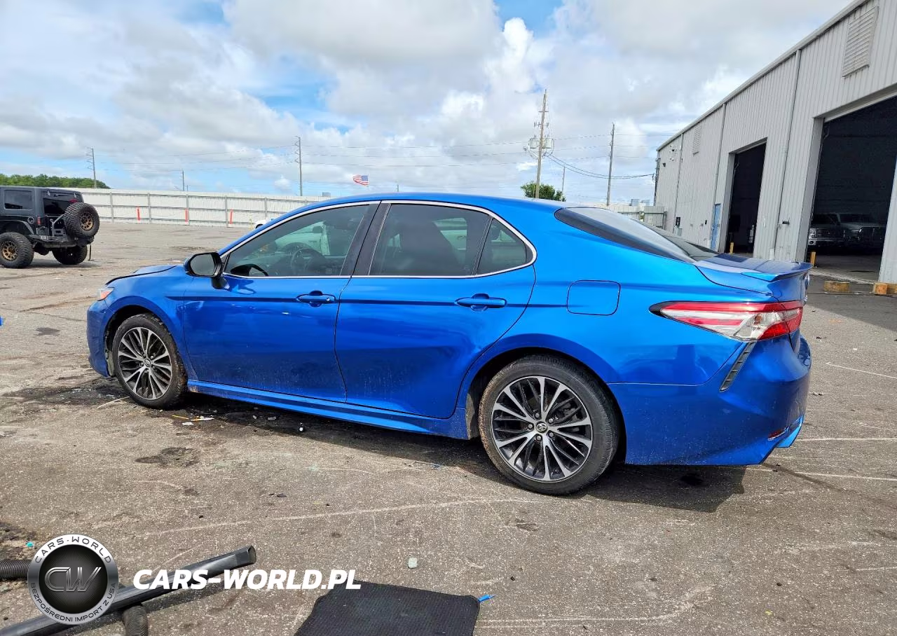 2018 Toyota Camry Se VIN:4T1B11HK7JU054421 - 2