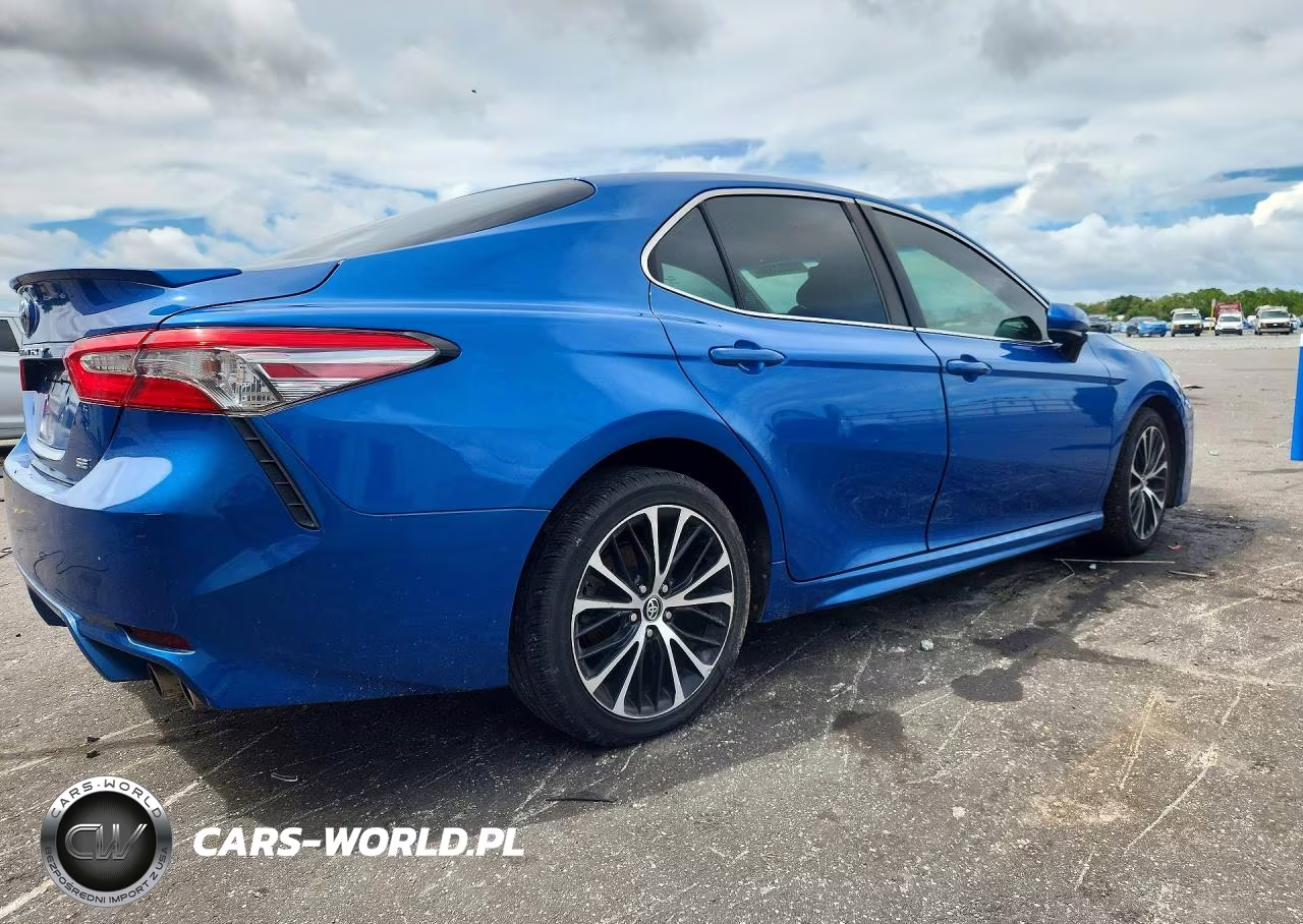 2018 Toyota Camry Se VIN:4T1B11HK7JU054421 - 3