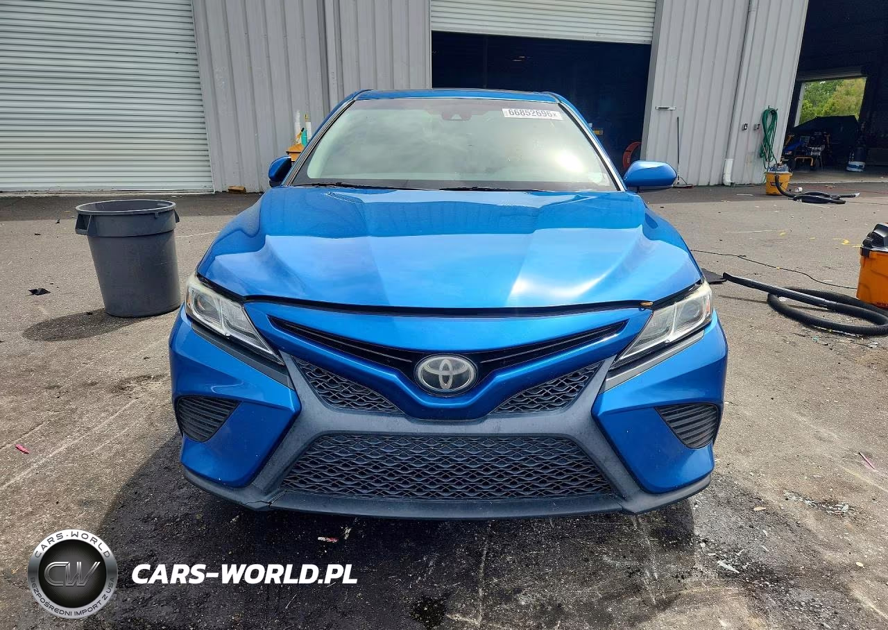 2018 Toyota Camry Se VIN:4T1B11HK7JU054421 - 5