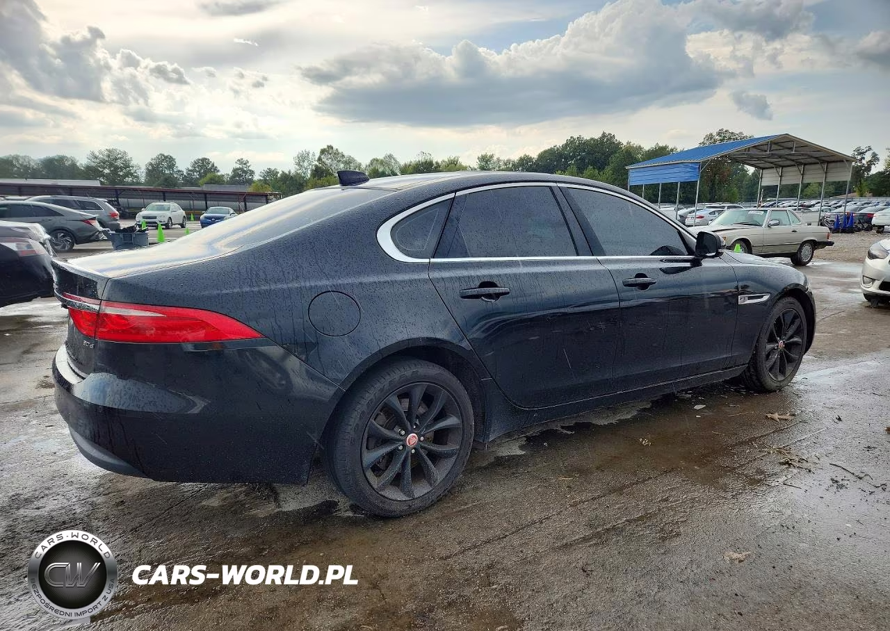 2017 Jaguar Xf Premium VIN:SAJBD4BN8HCY32324 - 3