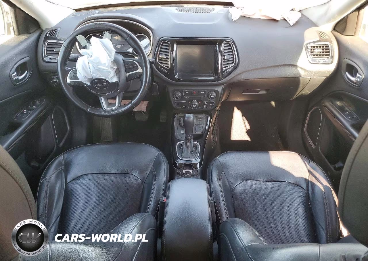2018 Jeep Compass Limited VIN:3C4NJDCB0JT372790 - 8