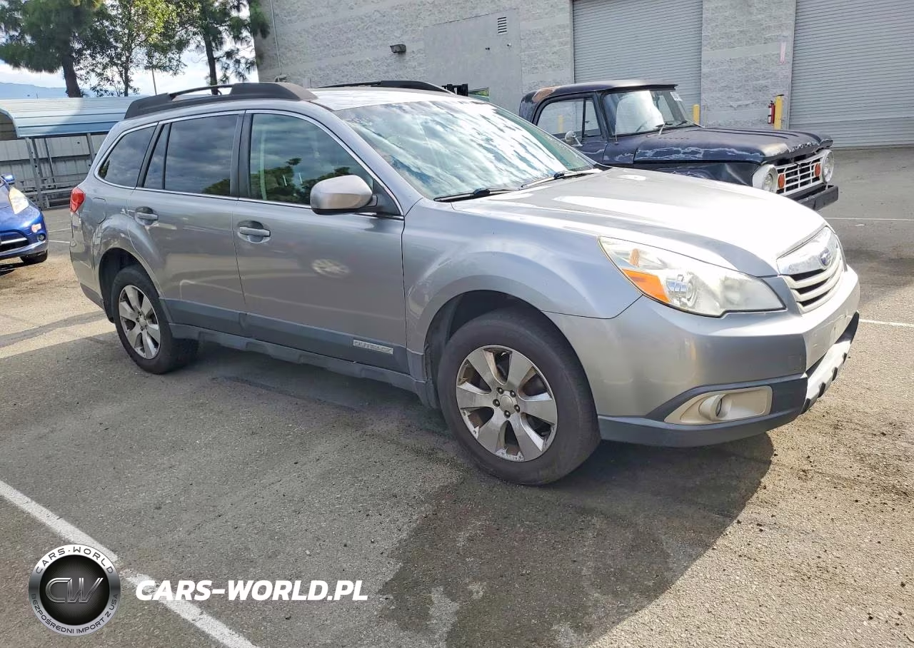 2011 Subaru Outback 2.5I Premium VIN:4S4BRBCC6B3436686 - 4