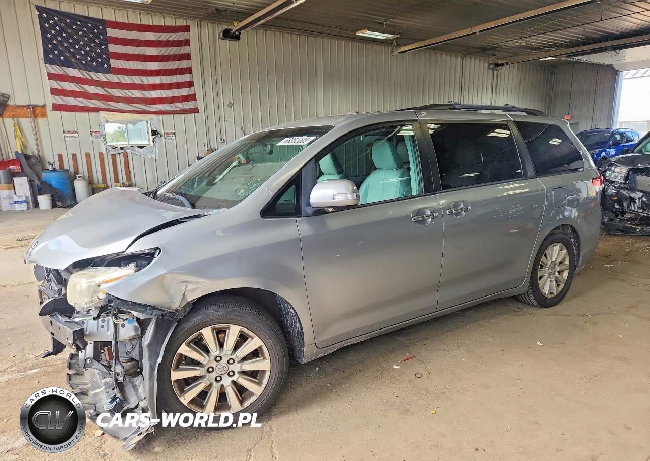 2014 Toyota Sienna Limited 7-Passenger
