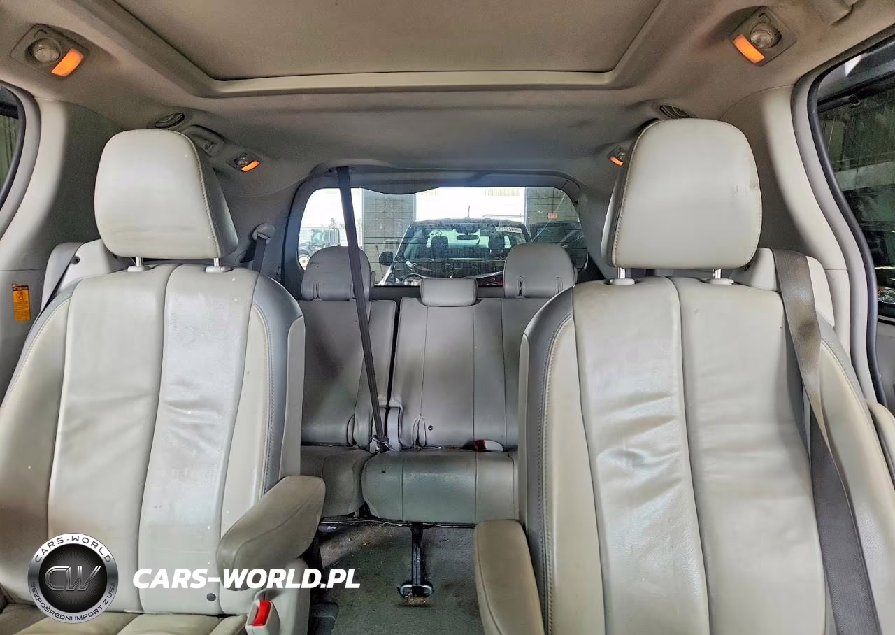 2014 Toyota Sienna Limited 7-Passenger VIN:5TDYK3DC0ES442851 - 10