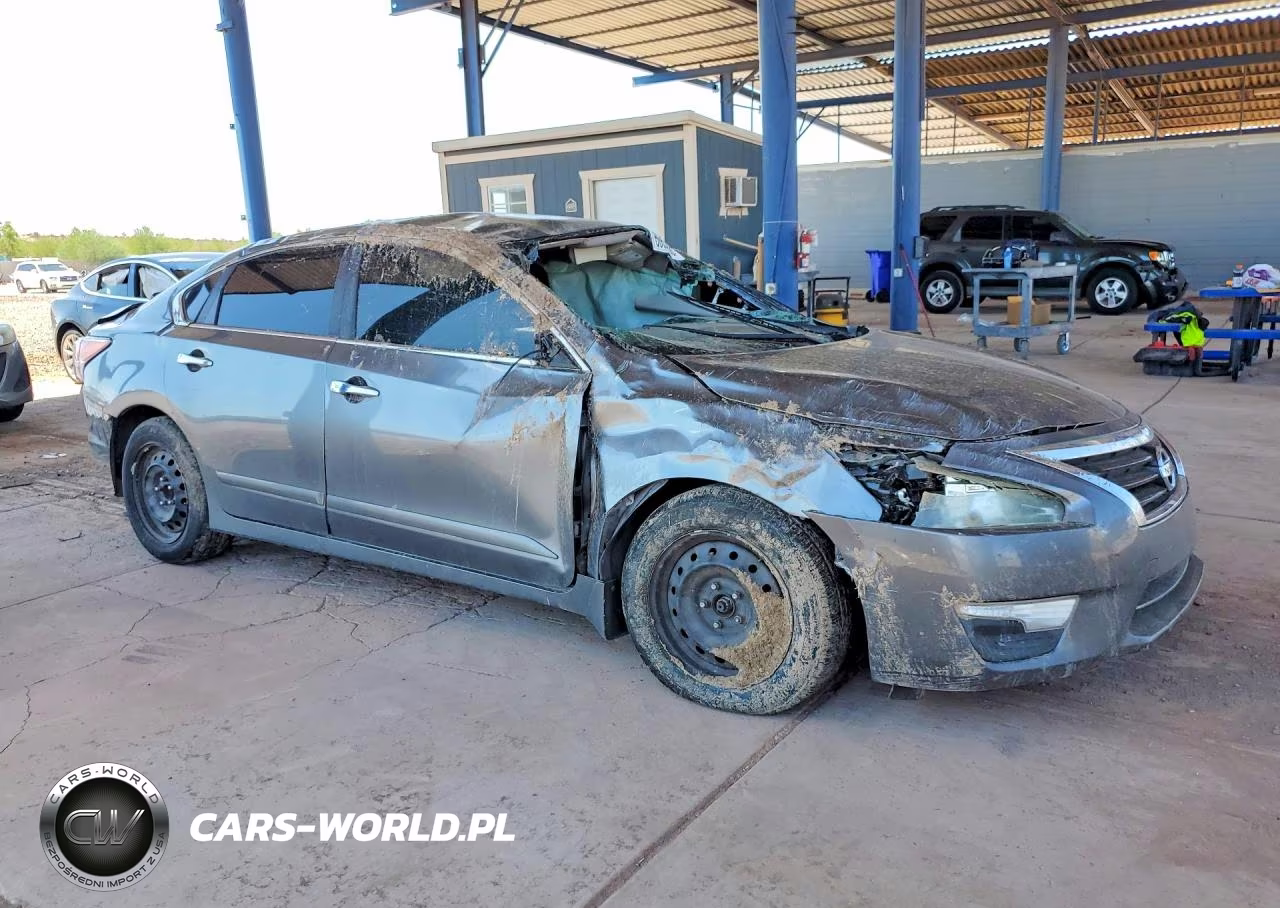 2015 Nissan Altima 2.5 S VIN:1N4AL3AP3FC133647 - 4