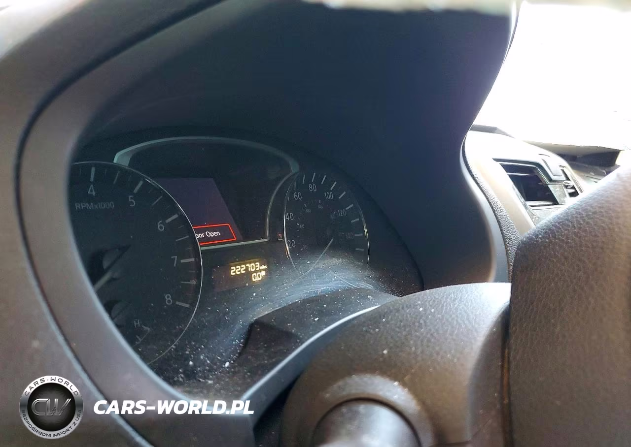 2015 Nissan Altima 2.5 S VIN:1N4AL3AP3FC133647 - 9