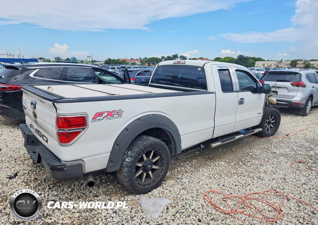 2013 Ford F150 Super Cab VIN:1FTFX1CT3DKE06186 - 3