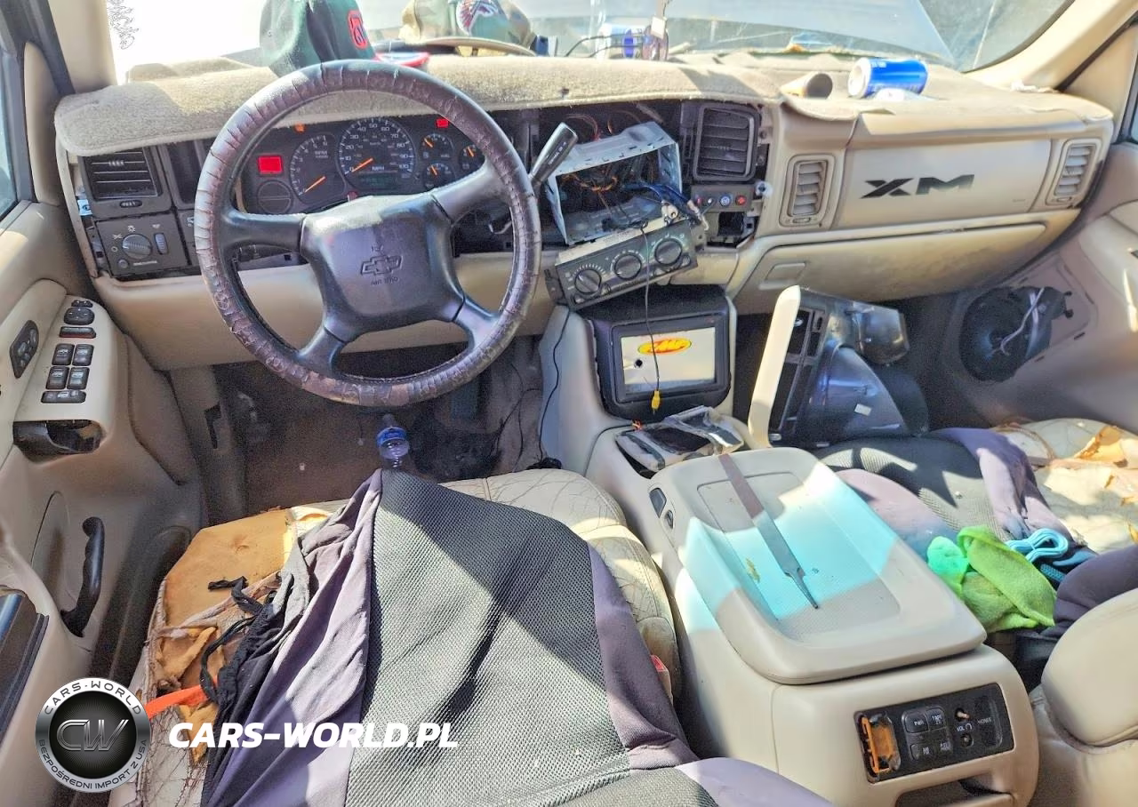 2002 Chevrolet Tahoe C1500 VIN:1GNEC13Z82J100753 - 8