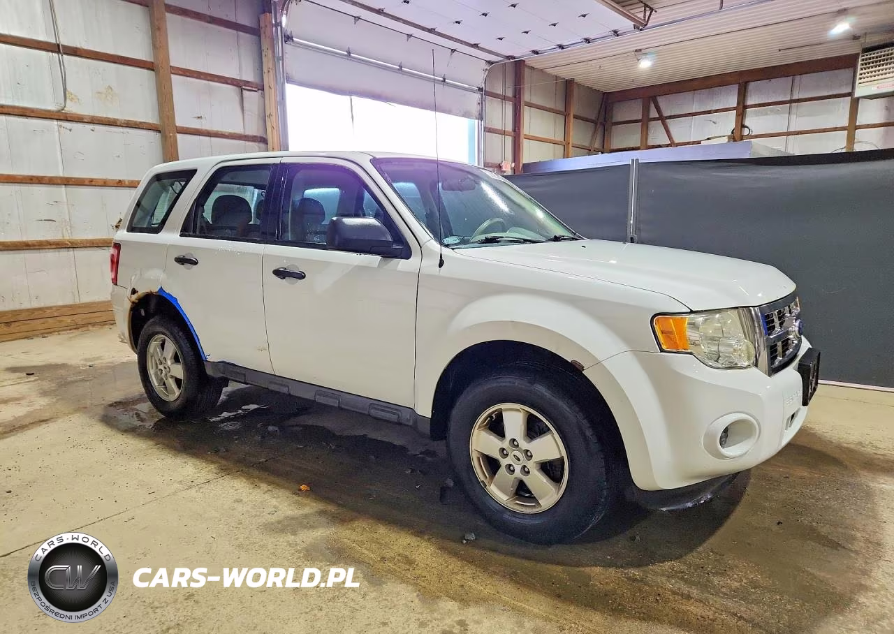2012 Ford Escape Xls VIN:1FMCU9C72CKB13855 - 4