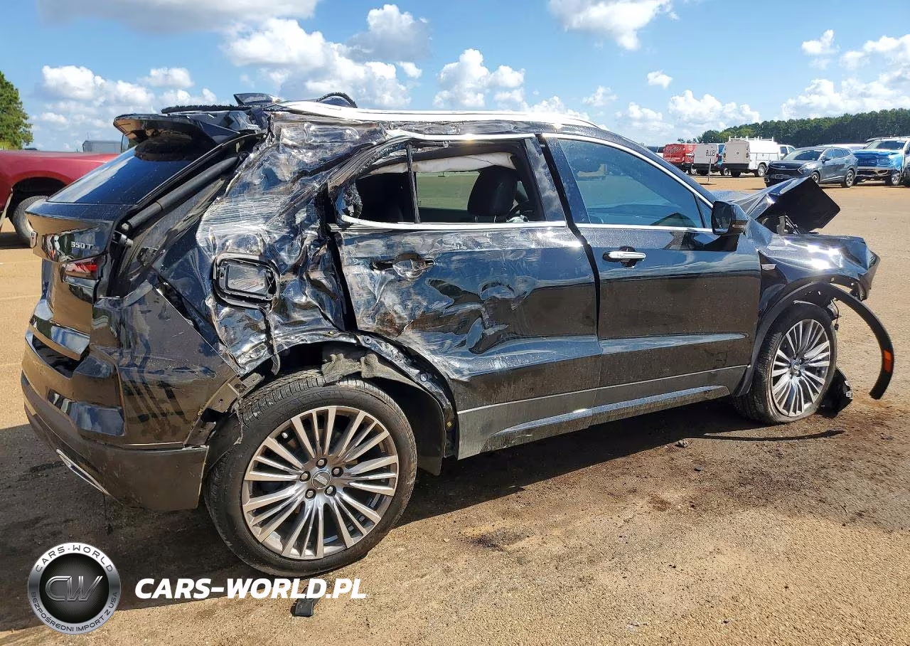 2024 Cadillac Xt4 Premium Luxury VIN:1GYFZCR46RF100616 - 3