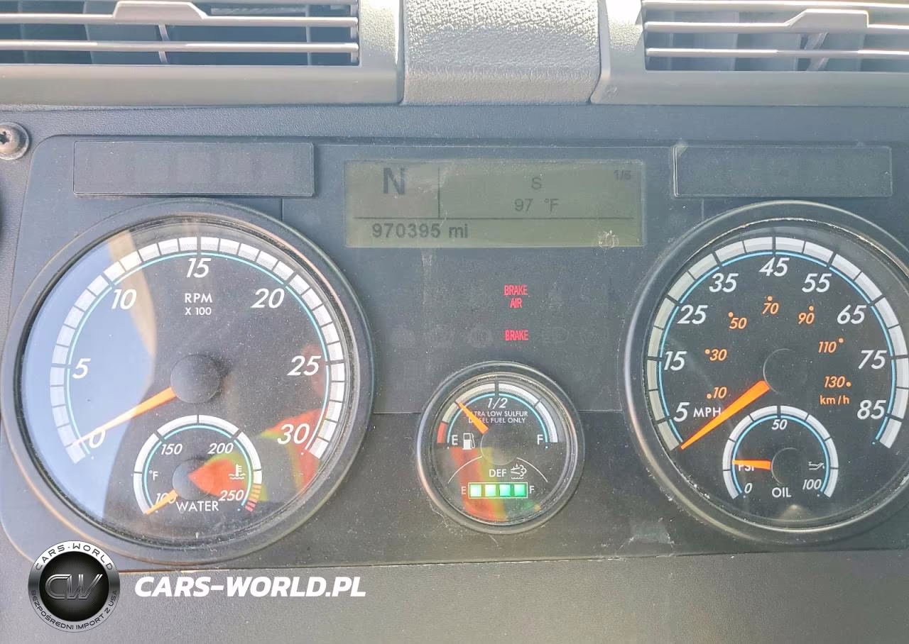 2014 Freightliner Cascadia 125 VIN:3AKJGLD52ESFV9322 - 9