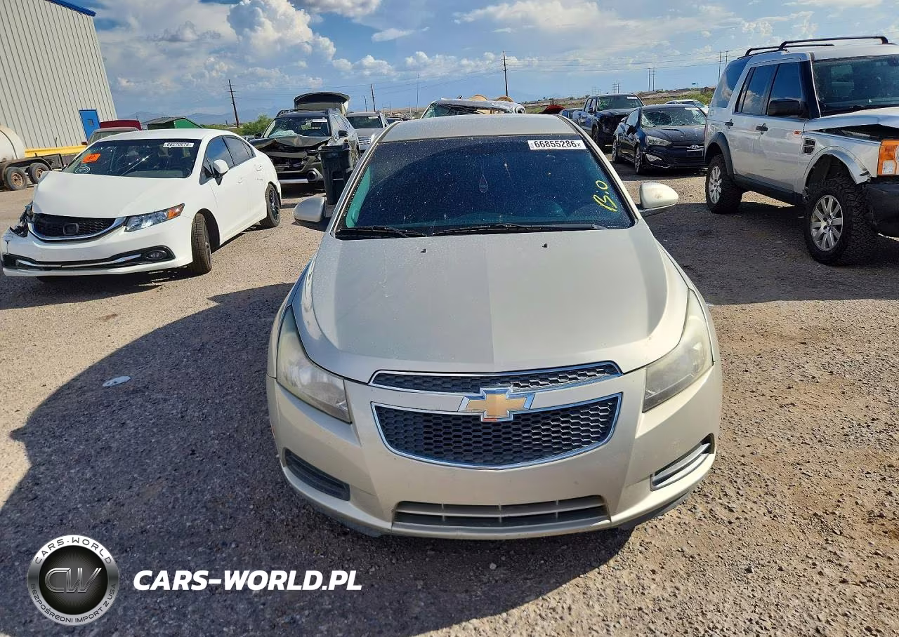 2013 Chevrolet Cruze Lt VIN:1G1PC5SB5D7111392 - 5