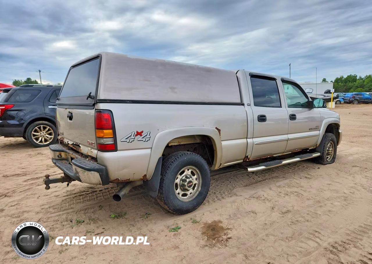2005 GMC Sierra K2500 Heavy Duty VIN:1GTHK23225F930668 - 3