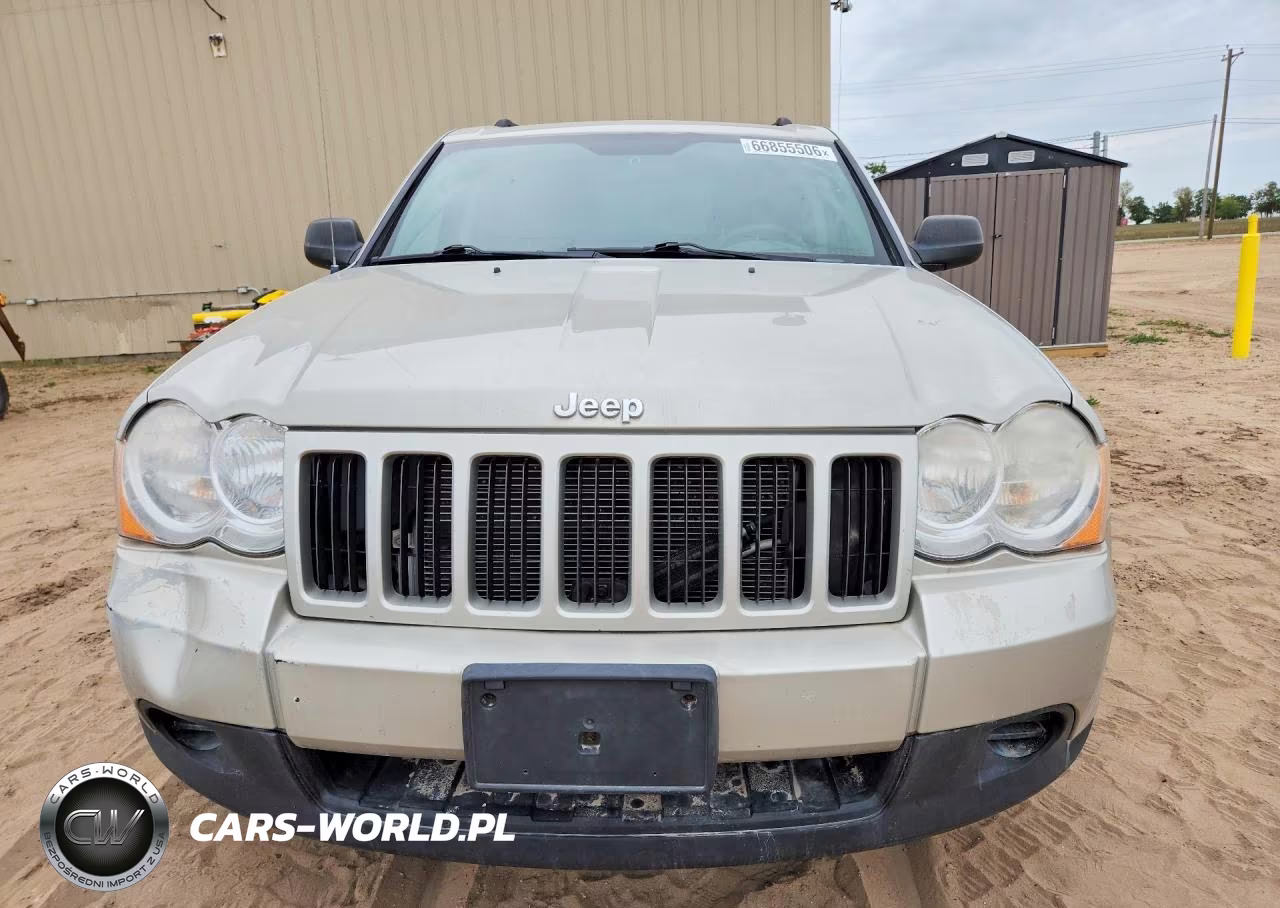 2010 Jeep Grand Cherokee Laredo VIN:1J4PR4GKXAC139842 - 5