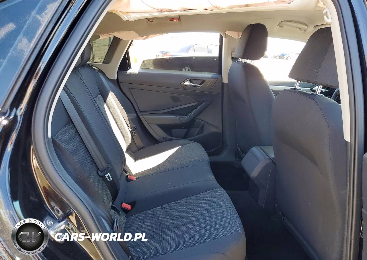 2019 Volkswagen Jetta S VIN:3VWC57BUXKM272950 - 10
