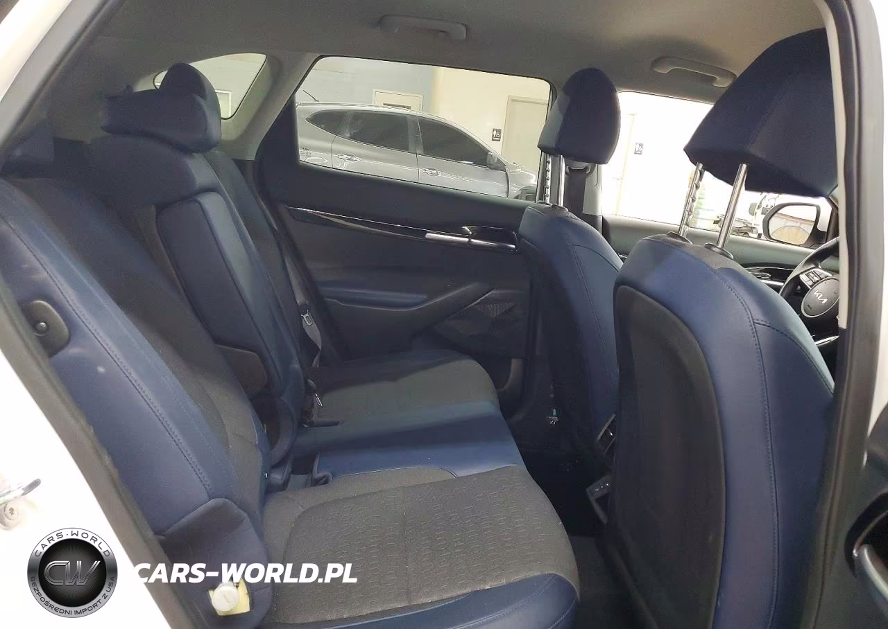 2024 Kia Seltos S VIN:KNDEU2AA9R7661740 - 11