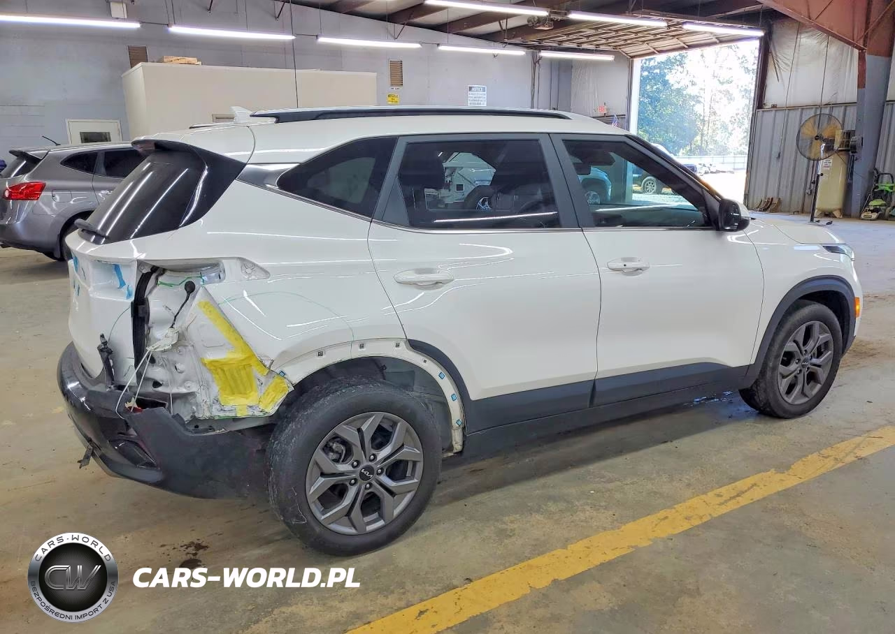 2024 Kia Seltos S VIN:KNDEU2AA9R7661740 - 3